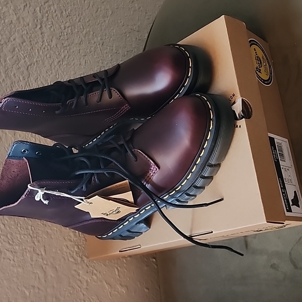 Brand new Dr. Martens Red and Black Boots with platform Sole - Picture 3 of 9